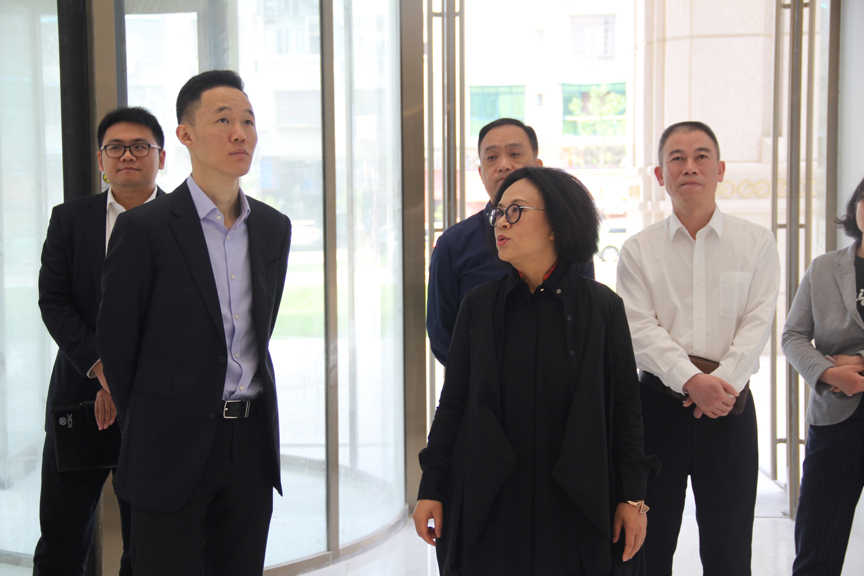 中国工商银行丽水市分行行长应海卿一行莅临艾莱依集团参观交流 新闻配图