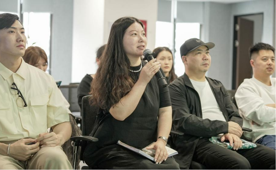 艾莱依AIGC设计创新大赛暨培训结营仪式成功举行 新闻配图
