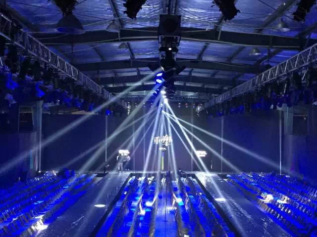 2015 F/W “重塑”发布会暨订货会时尚开启 新闻配图