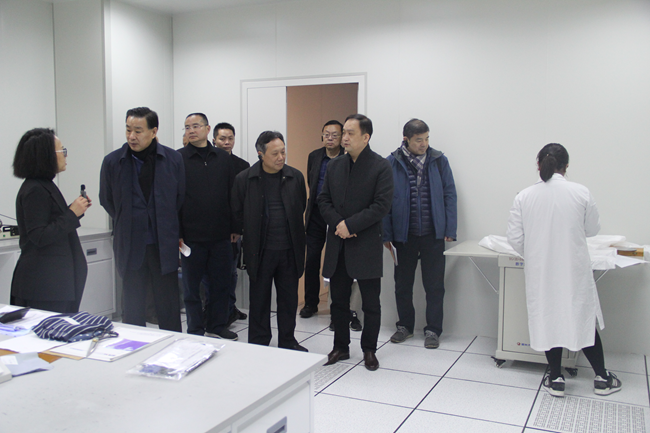 上海市普陀区政协主席钱城乡一行莅临艾莱依集团丽水总部参观 新闻配图