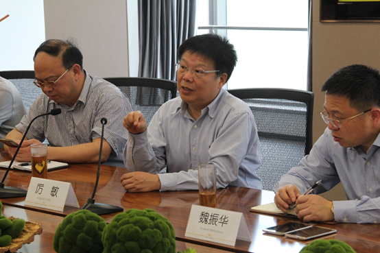 省经信厅总工厉敏一行莅临艾莱依参观指导 新闻配图
