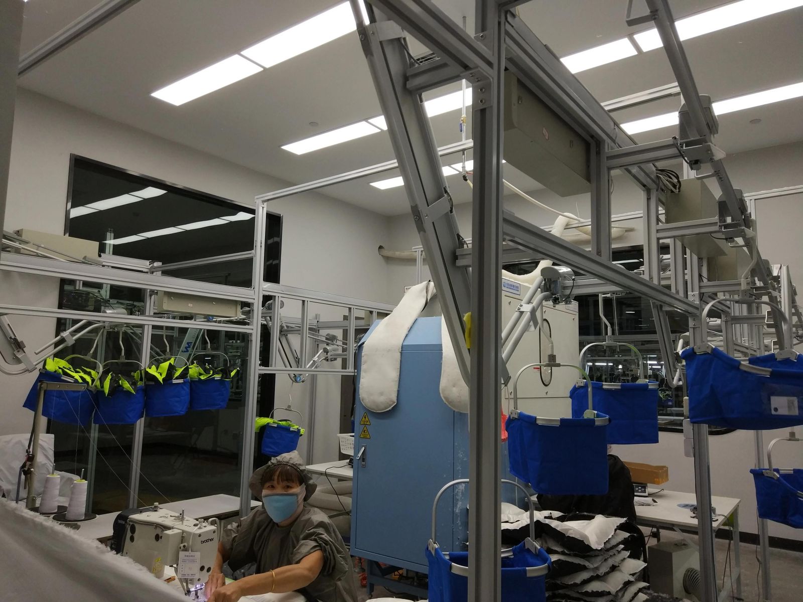 丽水数字工厂顺利搬迁暨投产运 新闻配图